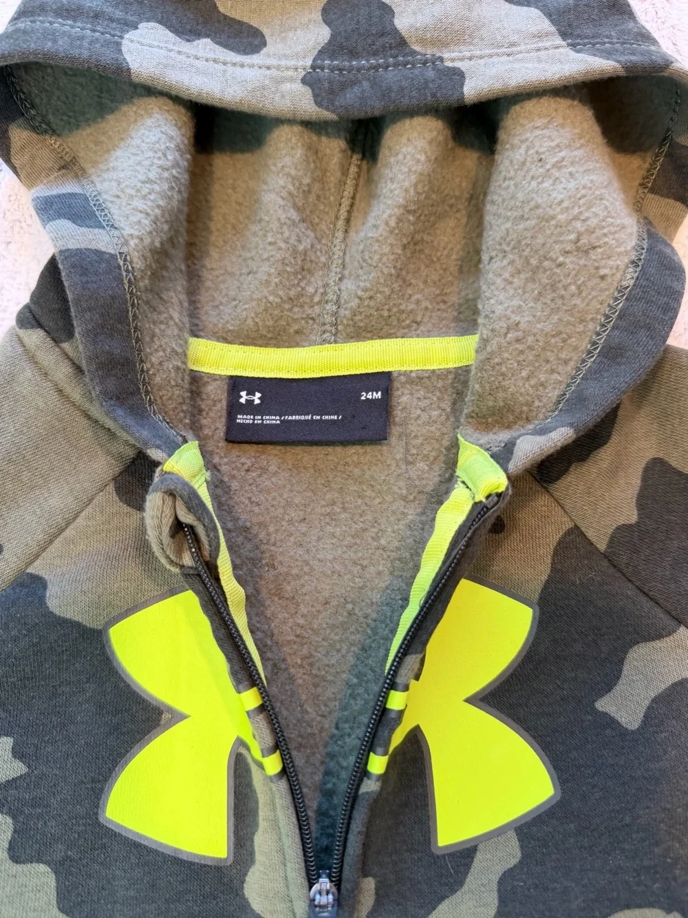 Under Armour Boys Camo Hoodie and Black Joggers with Neon Yellow Logo